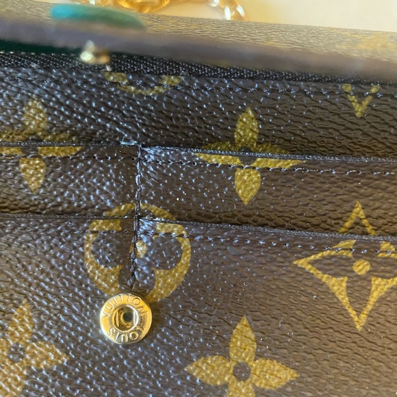 Louis Vuitton Emilie Monogram Wallet on Chain - Picture 8 of 14